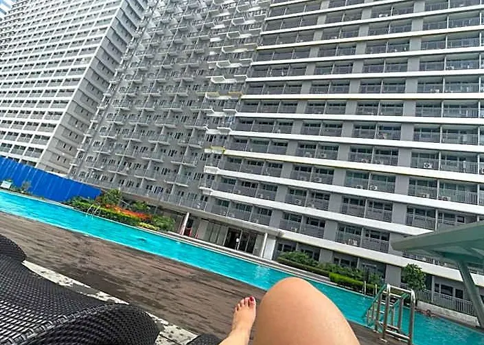 100mbps Net,unli Netflix In 75 Inch Tv In Living & Theater In *